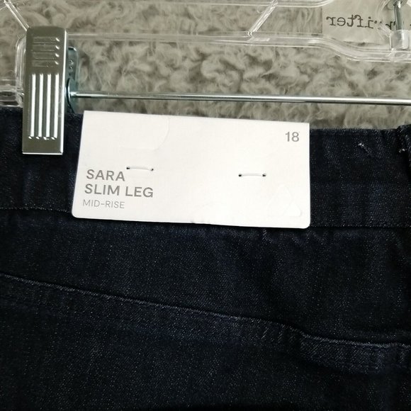 Liz Claiborne Sara Slim Leg Midrise 